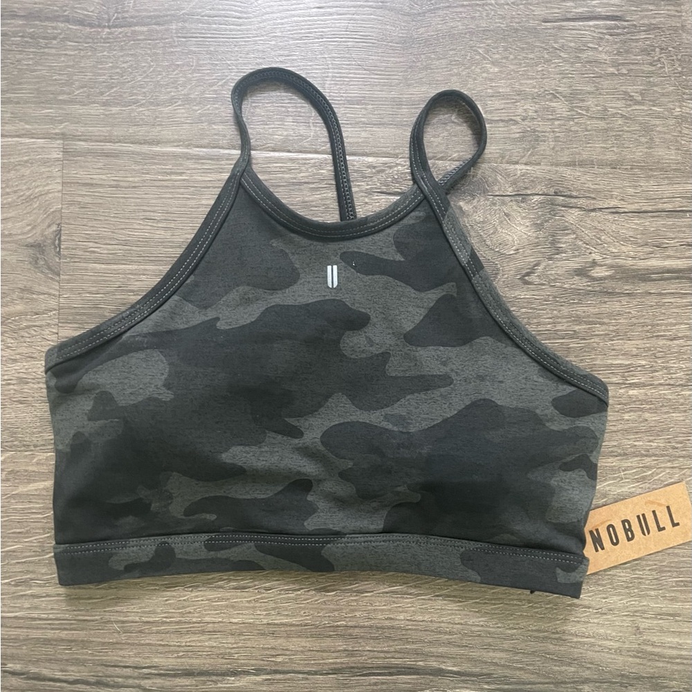 M NOBULL Heather plush high-neck bra- black camo